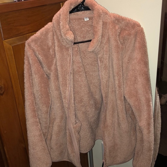 Uniqlo Jackets & Blazers - Fur Coat Uniqlo Jackets & Blazers - Fur Coat